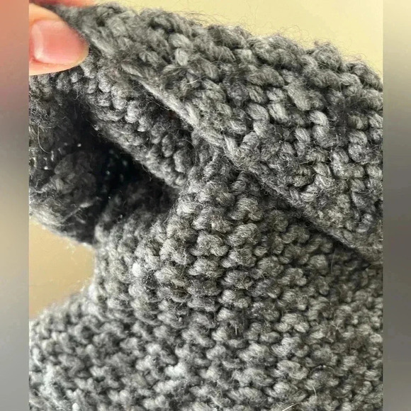 [M]Abercrombie & Fitch  Dark Gray Chunky Knit Turtleneck Sweater - Picture 5 of 9